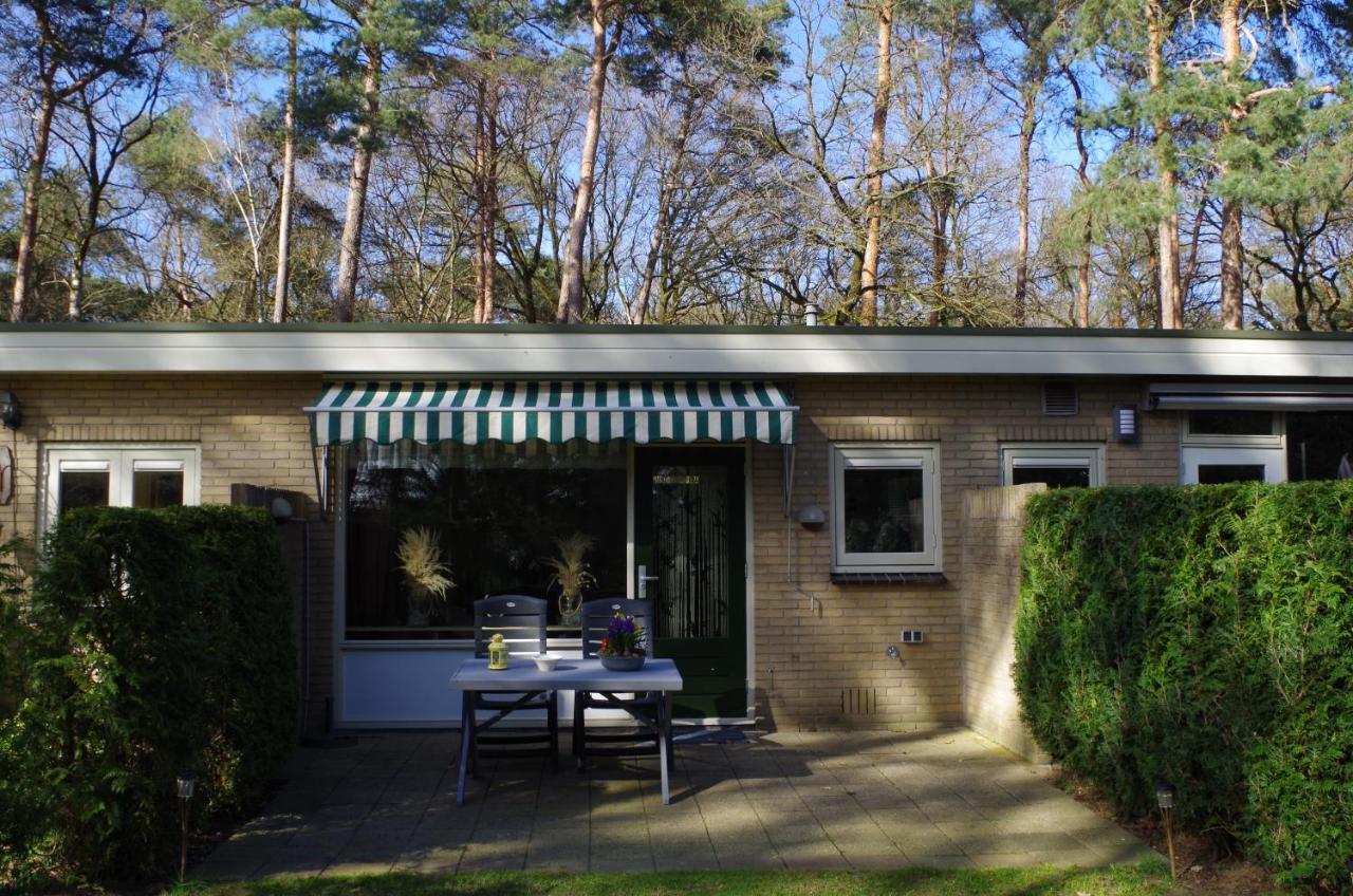 Geschakelde Bungalow Op De Veluwe "De Eekhoorn" Otterlo Exteriér fotografie