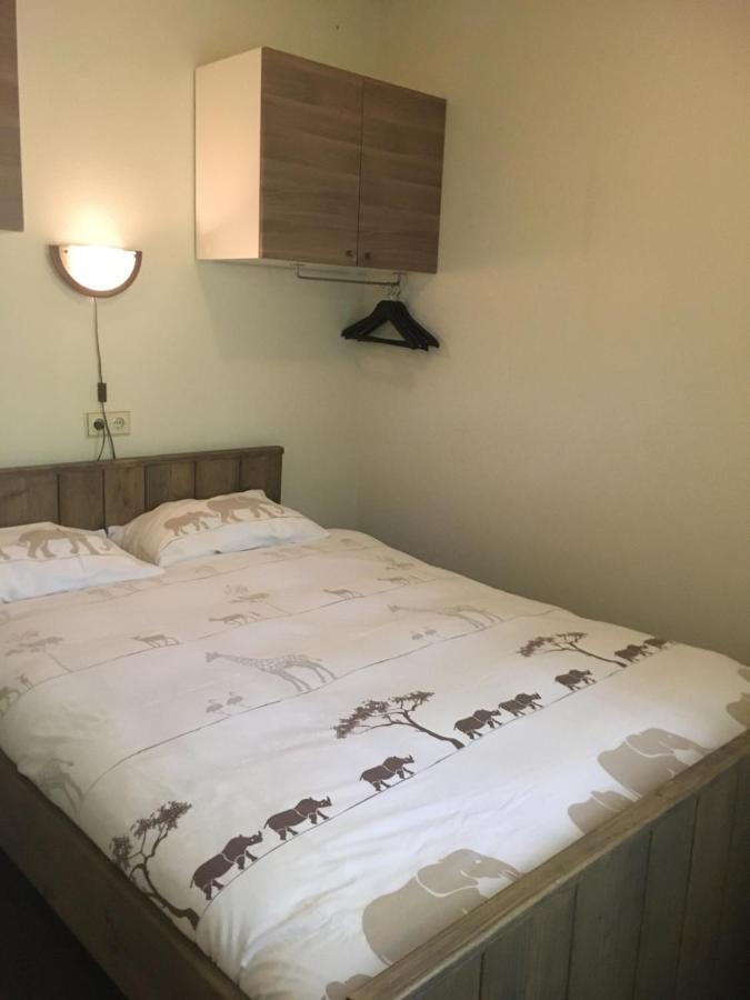 Geschakelde Bungalow Op De Veluwe "De Eekhoorn" Otterlo Exteriér fotografie
